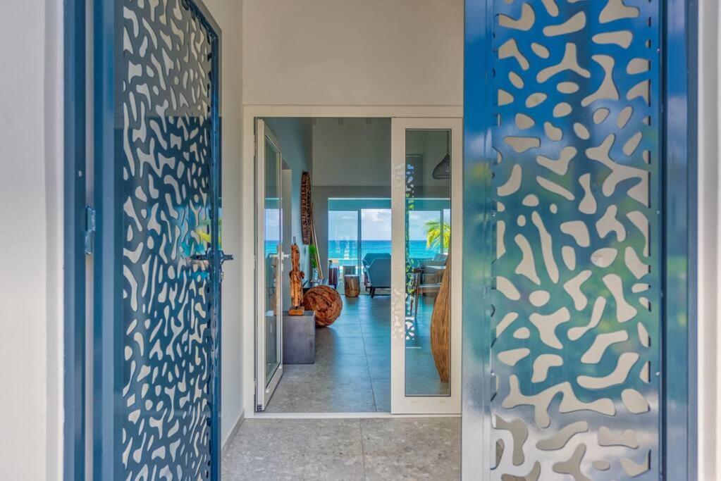 Surfsong Villa- Luxury Water Front Villa For 12 Maho Ngoại thất bức ảnh