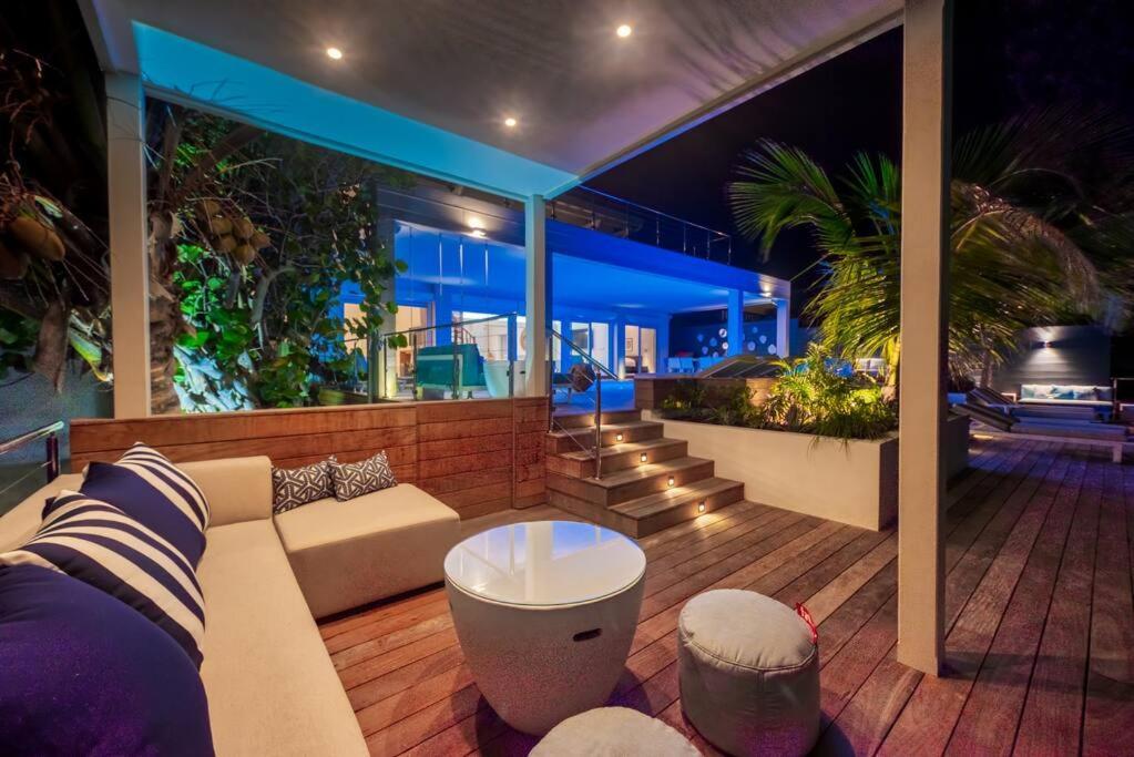 Surfsong Villa- Luxury Water Front Villa For 12 Maho Ngoại thất bức ảnh