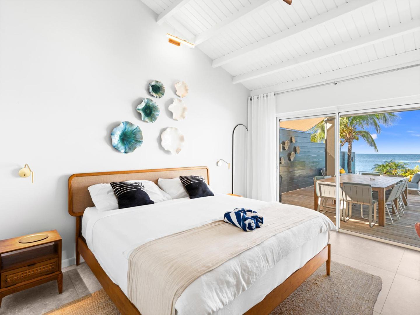 Surfsong Villa- Luxury Water Front Villa For 12 Maho Ngoại thất bức ảnh